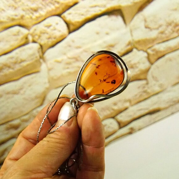 Big Amber and 925 Silver Pendant With 18" Fine Chain - Amber Gift For Her - Picture 11 of 15